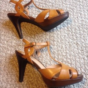 👑Crown Vintage T-Strap Slingbacks